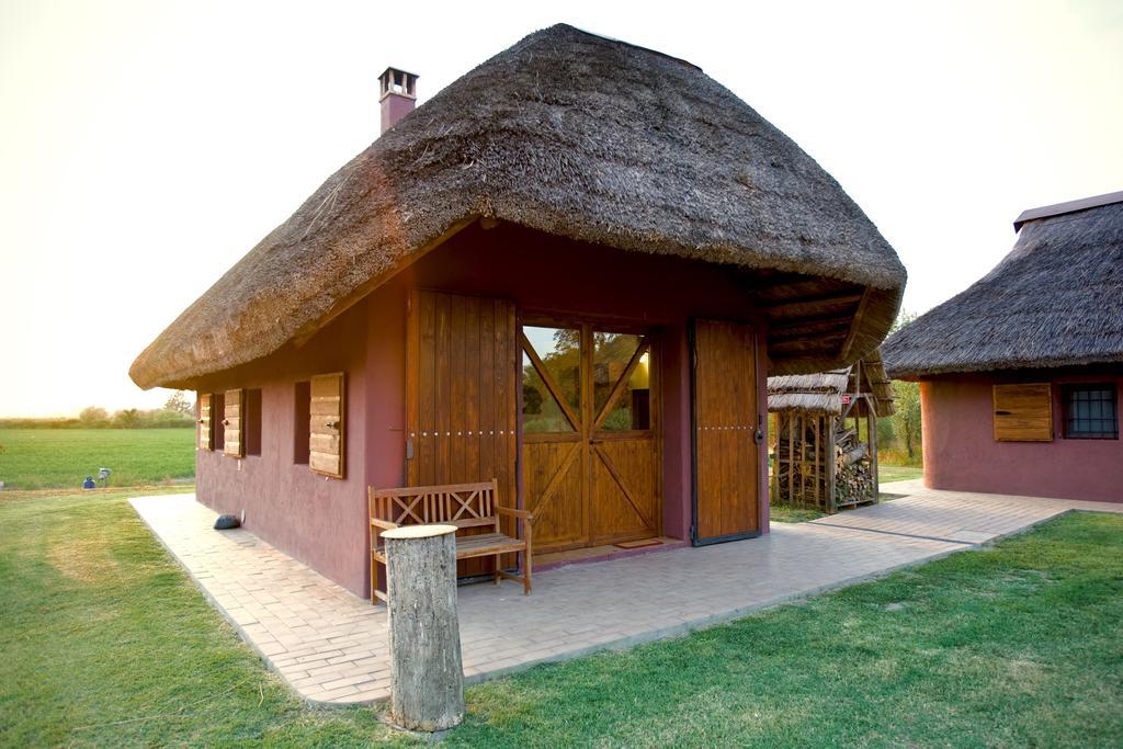 Agriturismo Bassara Le Capanne Argenta Exterior foto