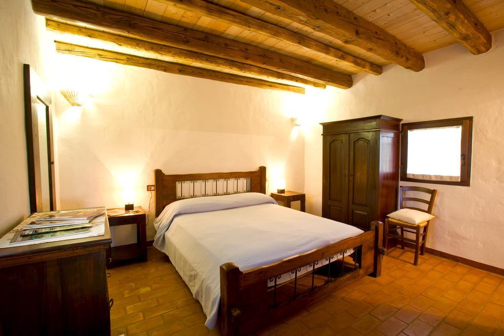 Agriturismo Bassara Le Capanne Argenta Exterior foto